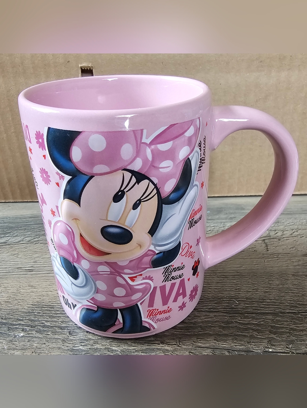 Disney‎ Jerry Leigh Minnie Mouse Diva Raised 3-D Pink Mug EUC